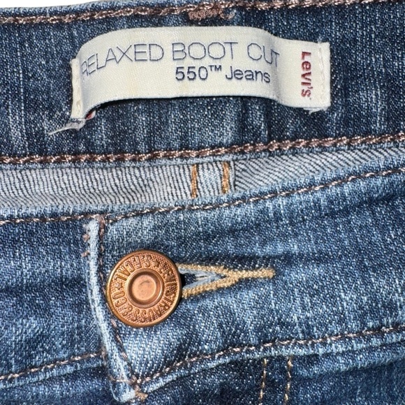 Levi’s 550’s Women’s 12 Short 32x29 Relaxed Bootcut Faded Dark Wash Med Rise - Picture 5 of 9